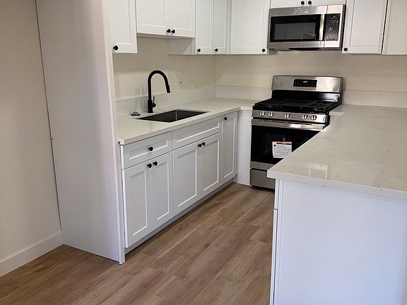 4th image of 15825 S Denker Ave APT 3