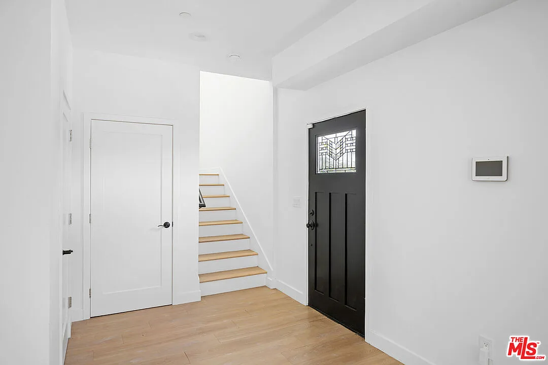 4 bed, 4.0 bath, 2146 sqft, $5,495 — Photo 2