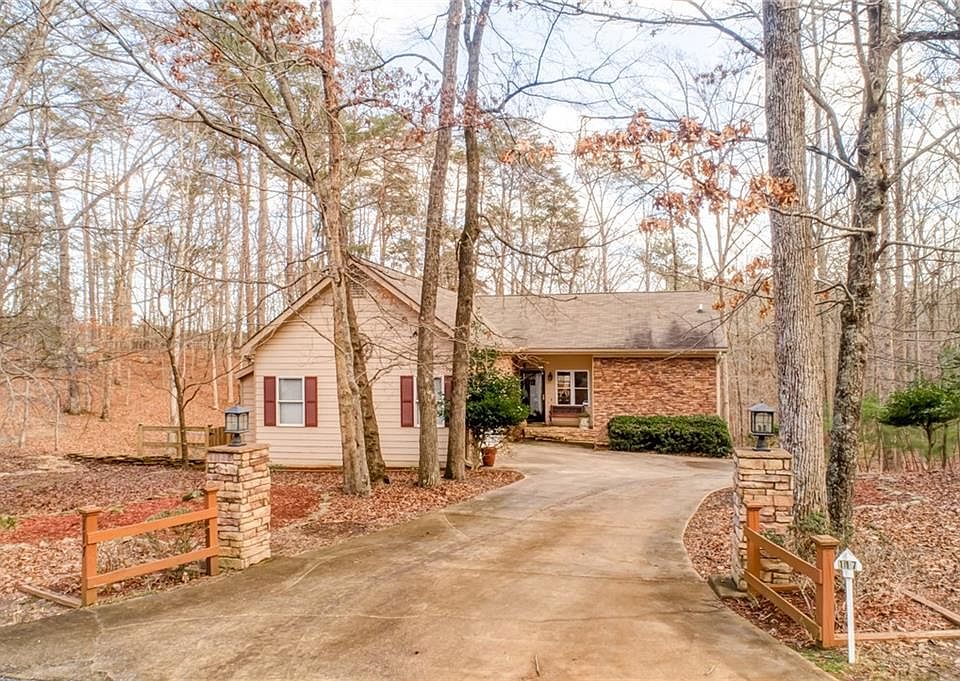 Image 1: Fabulous Ranch on Double Lot