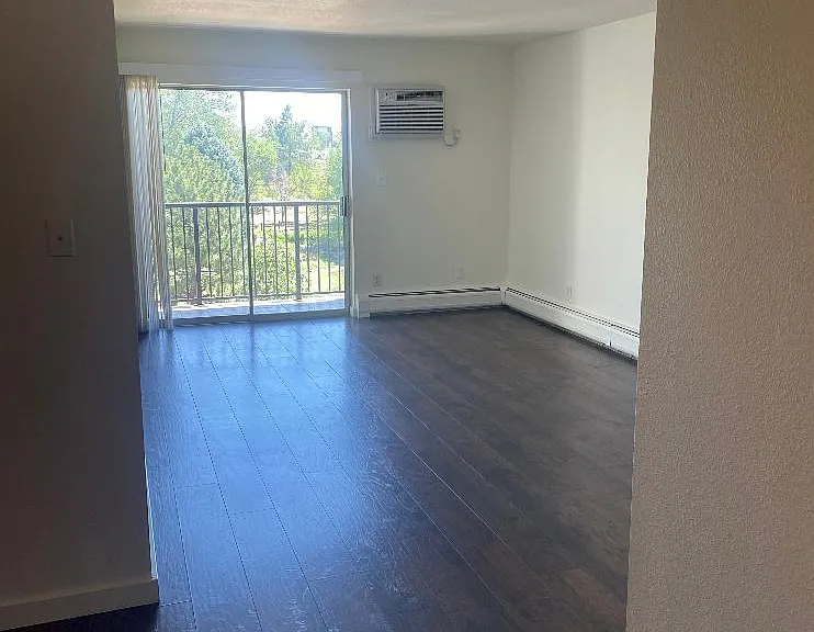 1250 Golden Cir #403 — Photo 1