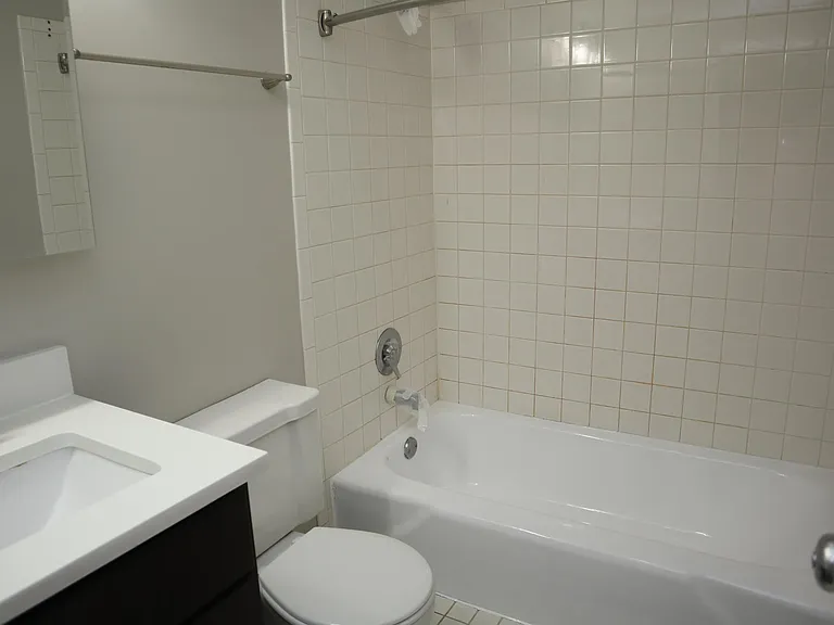 2306 N Clark St #4N — Photo 17
