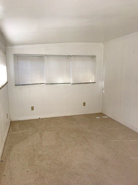 2nd image of 8781 Hoffman St