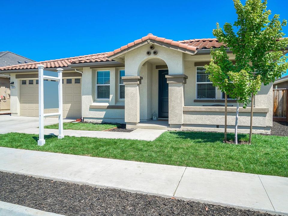 1232 Trask Dr Hollister CA 95023 Zillow