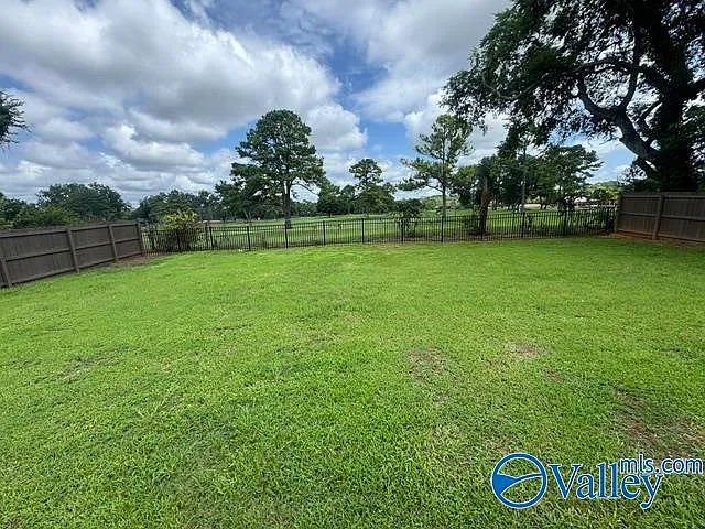 2849 Greenside Dr NW — Photo 39