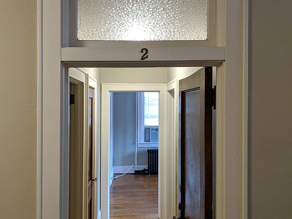 2nd image of 1712 Hampton Blvd APT 2