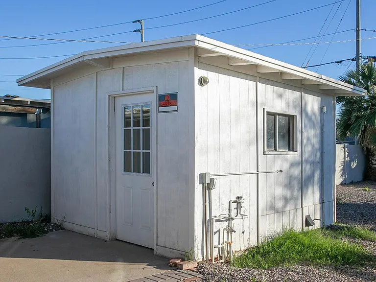 2205 W Cambridge Ave — Photo 11