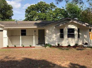 1140 Simpson Dr, Hurst, TX 76053