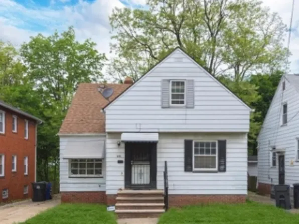 16705 Hillsboro Rd, Cleveland, OH 44112