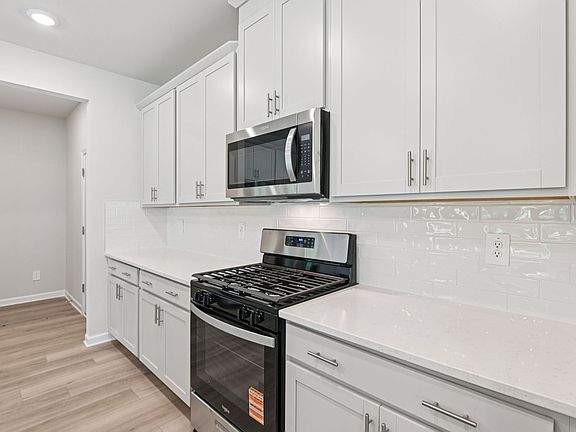 The Brentwood floorplan with the Fresh Harbor interior package.