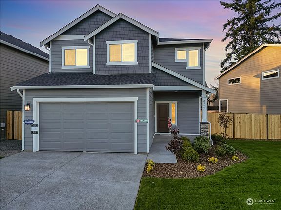 3rd image of 2929 180th St E