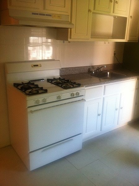1st image of 144 Quincy St APT 1