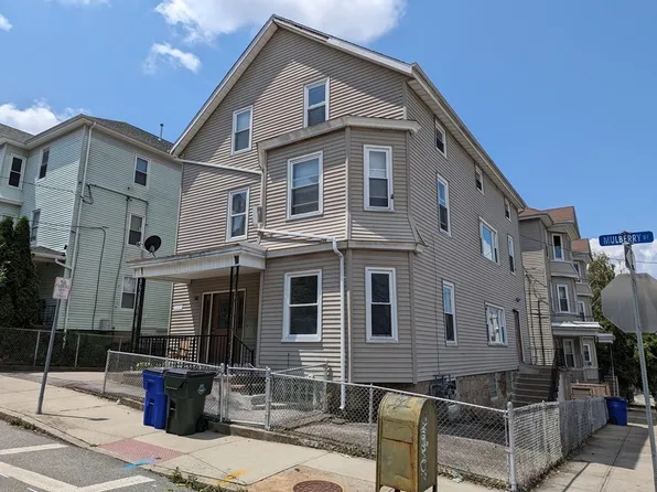 271 Mulberry St, Fall River, MA 02721