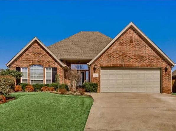 3 Grassland Ct, Bentonville, AR 72712