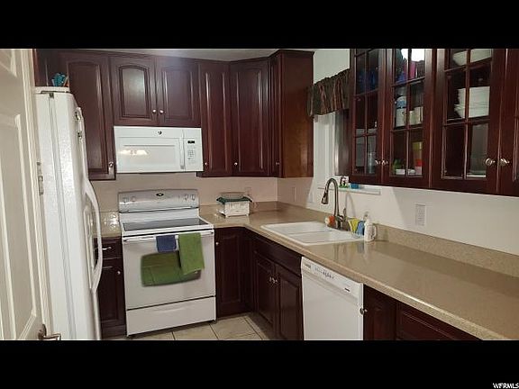 4th image of 9087 S Judd Ln