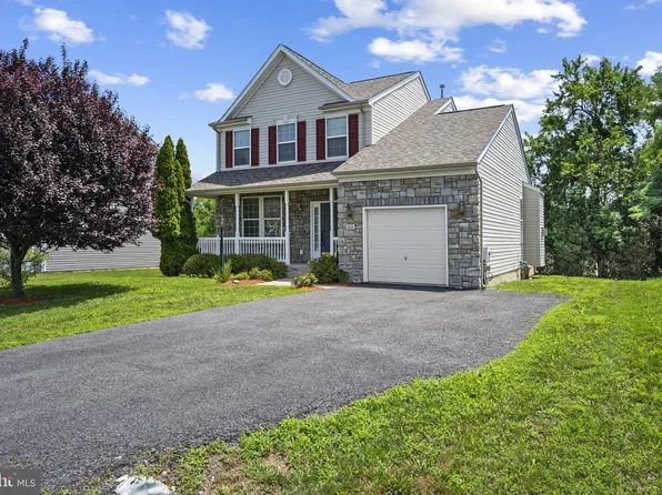 1400 Prentiss Point Pkwy, Martinsburg, WV 25401