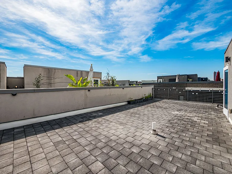 239 Auden Ave — Photo 31
