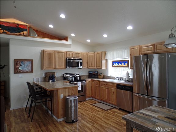 5th image of 530 Canal Dr SE