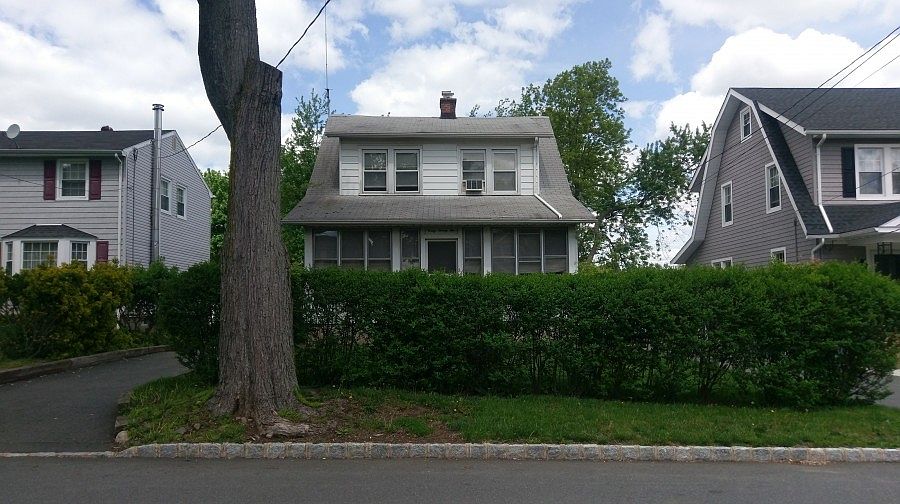 1st image of 22 Amelia Ave