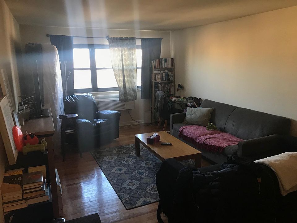 1st image of 7522 N Greenview Ave APT 503