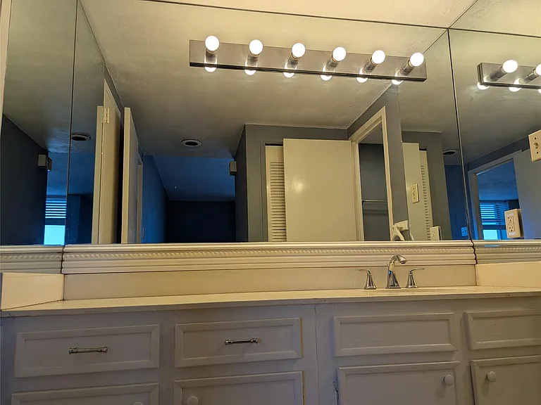 7520 Hornwood Dr #402 — Photo 28