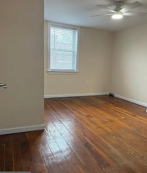 2729 E Cambria St — Photo 11