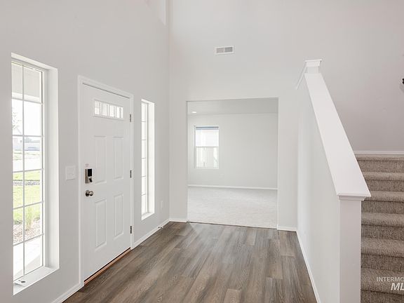 3rd image of 4812 Endicott Dr