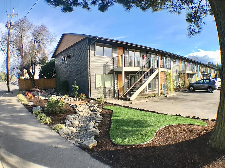 10812 SE Stark St #13 — Photo 8