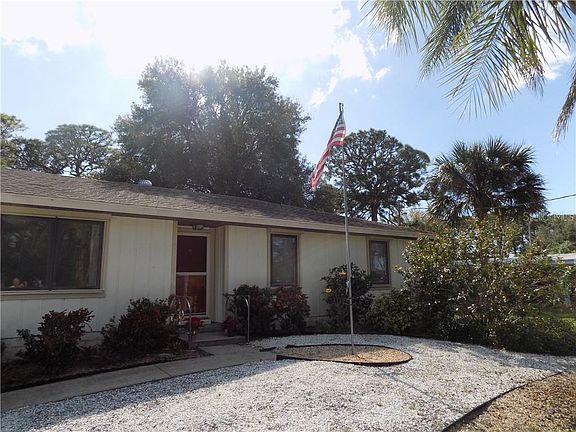 3rd image of 2065 Oyster Creek Dr