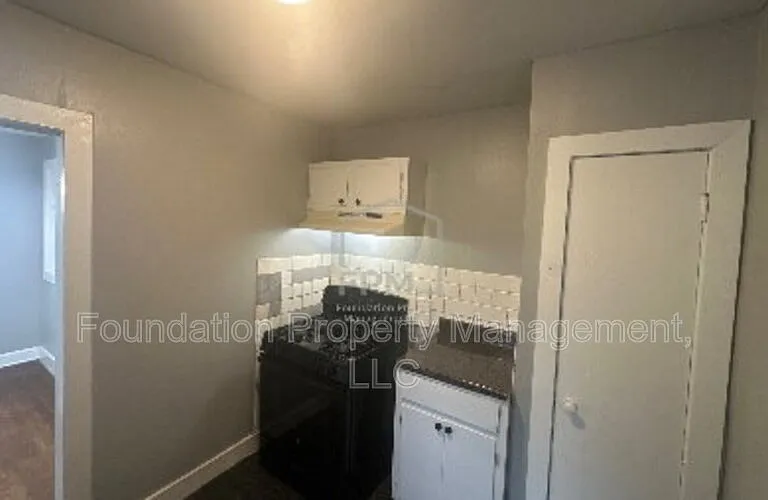 3182 Crump Ave — Photo 4