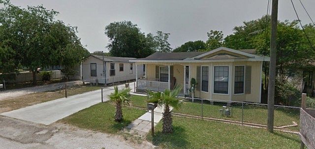 2nd image of 205 W Nickerson Ave