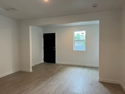 3827 SE 52nd Ave #202 — Photo 3