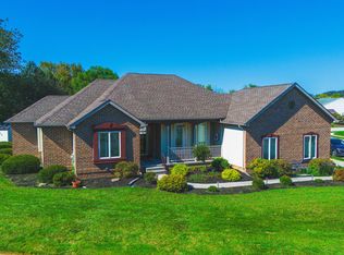 408 Dart Dr, Hanover, PA 17331