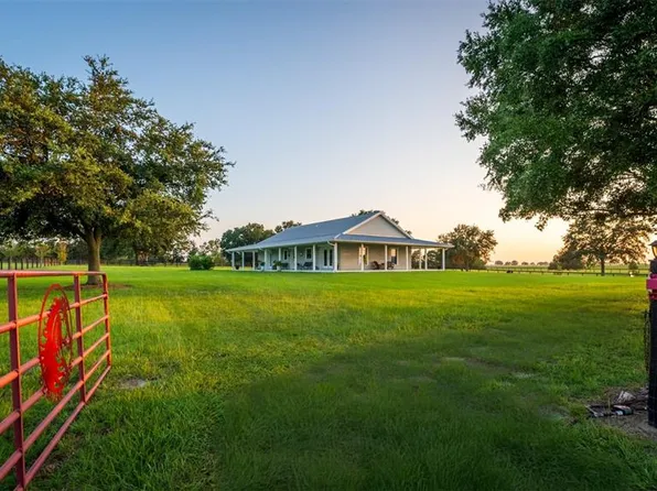 3650 SE 165th Ave, Morriston, FL 32668