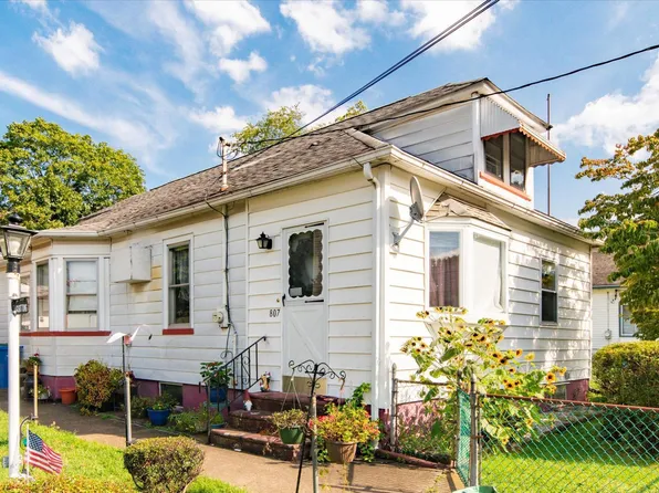 807 Logan Ave, Croydon, PA 19021