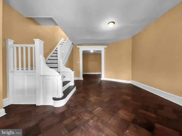 5823 Florence Ave, Philadelphia, PA 19143