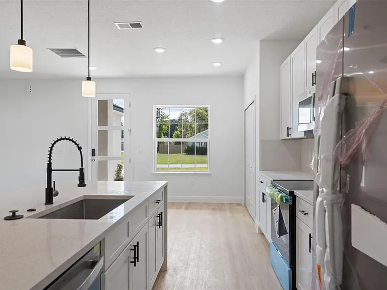 1663 SW 167th St — Photo 14