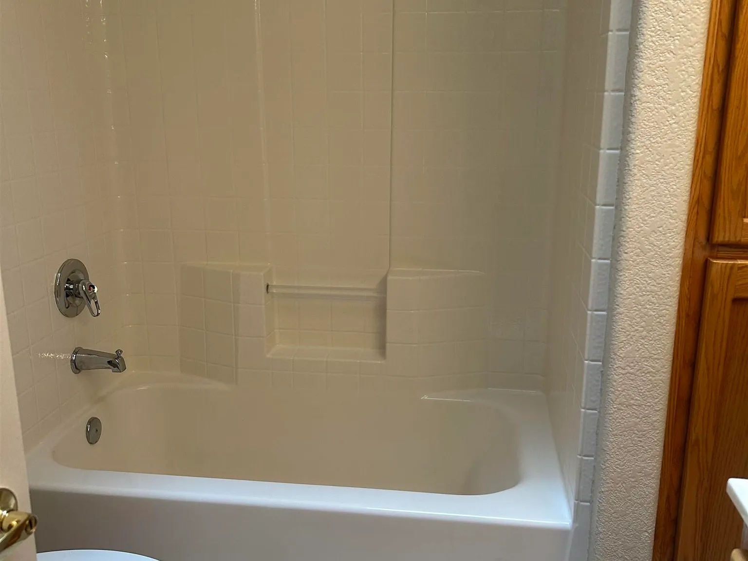 3 bed, 2.0 bath, 1292 sqft, $1,500 — Photo 2
