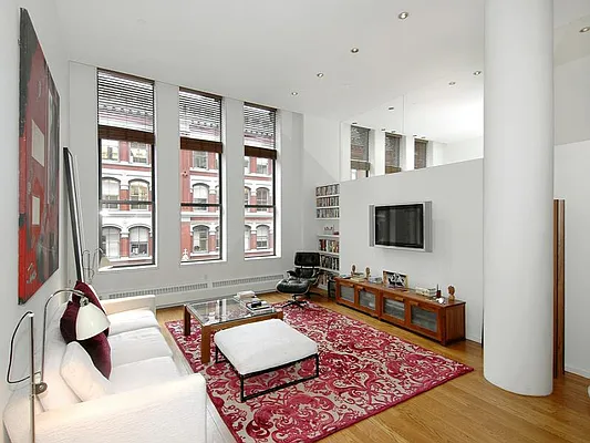 Sold by Sotheby's International Realty | media 14