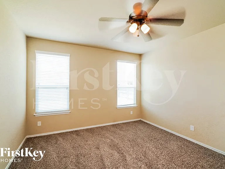 13426 Frio Parke — Photo 8