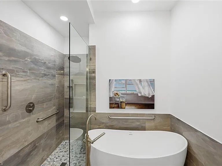 1232 Royal Palm Dr — Photo 26