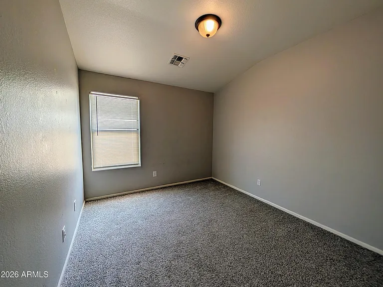 738 E Saddle Way — Photo 12