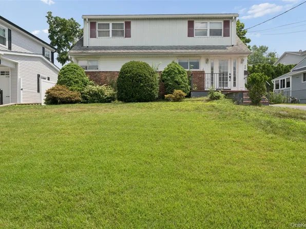 50 Hazelton Road, Yonkers, NY 10710