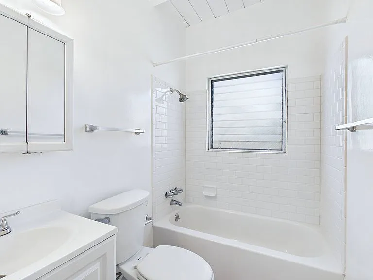 Parkvue Apartments — Photo 13