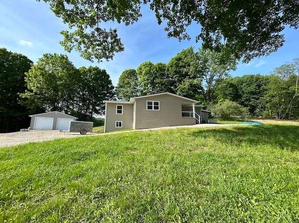 11295 Techniglas Rd NE, Saint Louisville, OH 43071