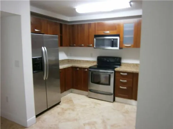 931 SW 11th St #H-1, Miami, FL 33130