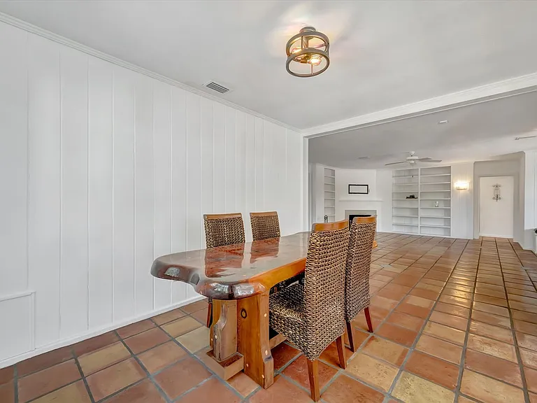 4237 Higel Ave — Photo 13