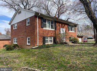 10610 Oliver St, Fairfax, VA 22030