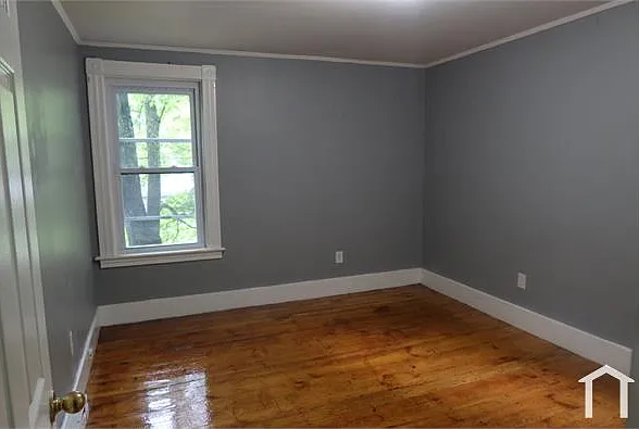 3 bed, $2,300 — Photo 3