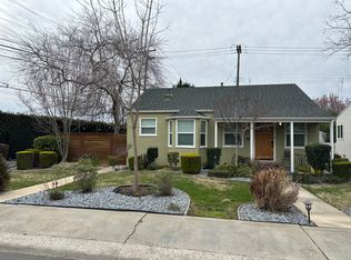1724 50th St, Sacramento, CA 95819