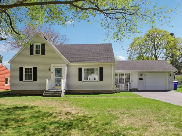 15 Charmaine Rd, Rochester, NY 14624